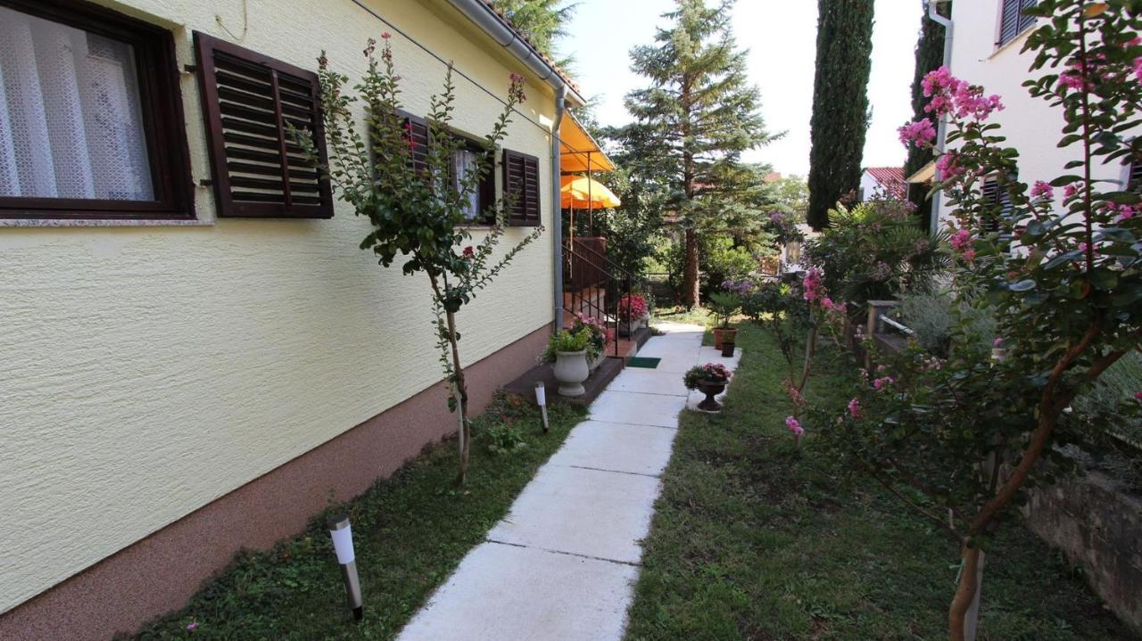 Apartments Trupec マリンスカ エクステリア 写真